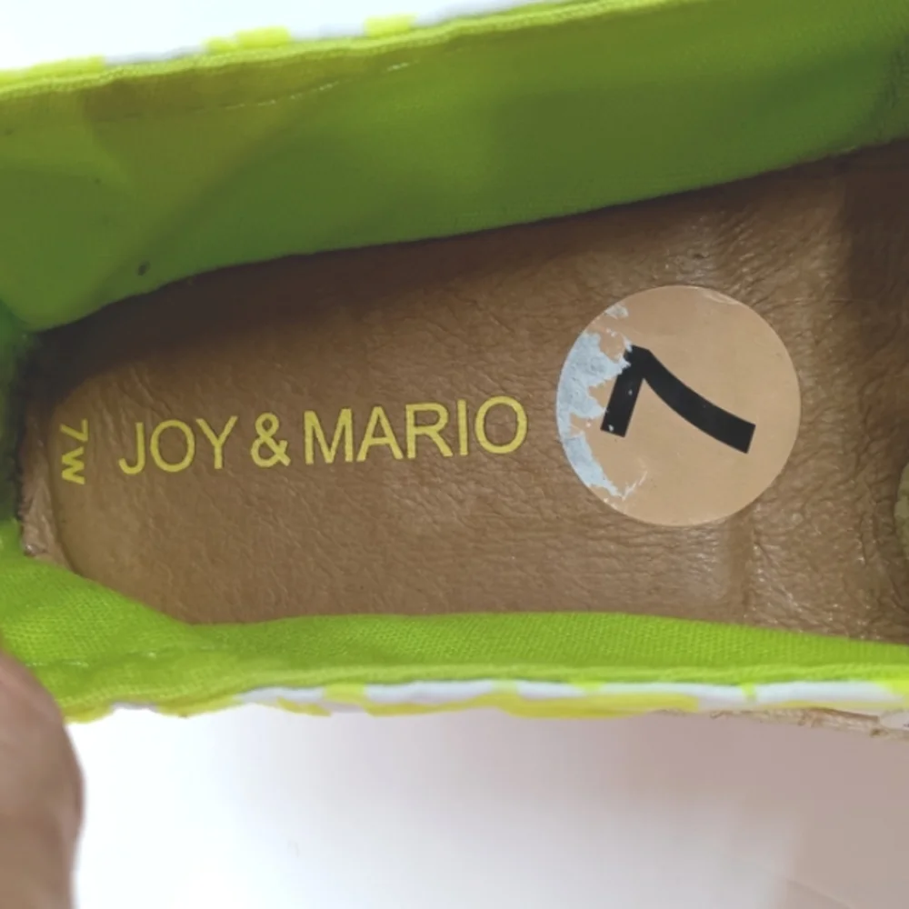 NEW Joy & Mario Love Flocked Print Letters Neon Yellow/Green Size 7